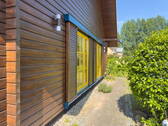 Südseite mit Fensterläden - 