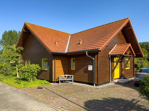 Stellplätze für bis zu 3 PKW - 