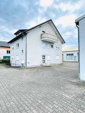 3 - 1 Zimmer Einfamilienhaus in Waghäusel