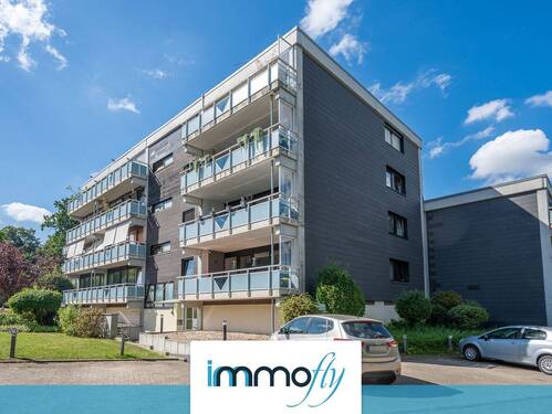 Hausansicht - Lichtdurchflutete 3-Zimmer-Wohnung mit Balkon und moderner Ausstattung