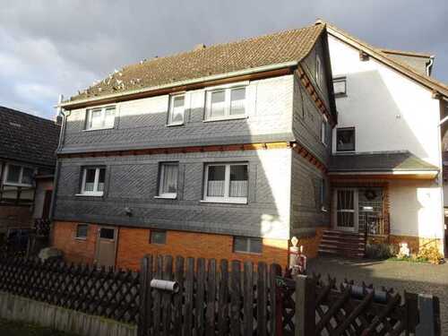 Außenansicht - Mehrfamilienhaus, Wohnhaus mit 336,00 m² in Münchhausen zum Kaufen