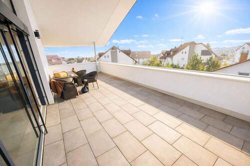 Große Dachterrasse - 3 Zimmer Etagenwohnung zur Miete in Konstanz (Dettingen)