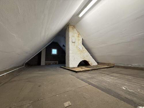 Dachspitz nutzbar für beide Einheiten - 