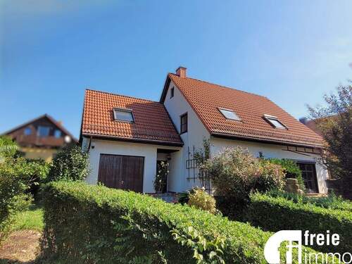 Hausansicht - 5 Zimmer Einfamilienhaus zum Kaufen in Dresden