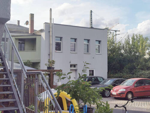 innenhof - 3 Zimmer Einfamilienhaus zum Kaufen in Radebeul