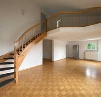Lichtdurchflutete 3-Zimmerwohnung mit Galerie in Steinen