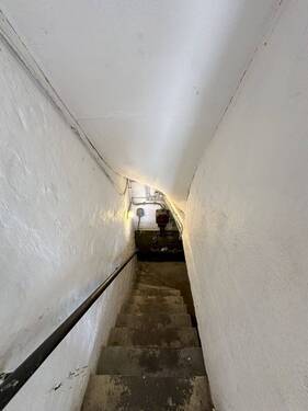 13 Treppe in den Keller - 