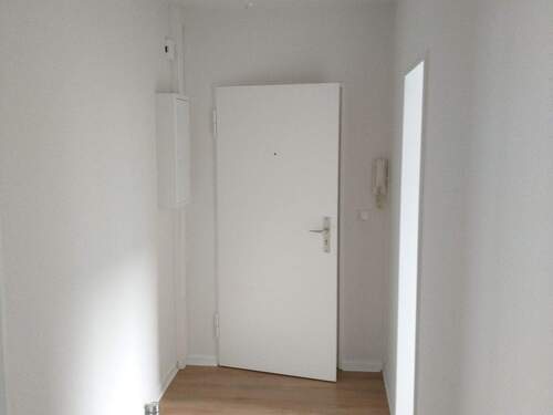 Flur 2_2.jpg - 3 Zimmer Etagenwohnung zur Miete in Salzgitter