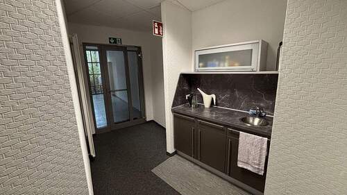 Eingang / Küche - Büro mit 140,00 m&sup2; in BI-Brackwede zur Miete