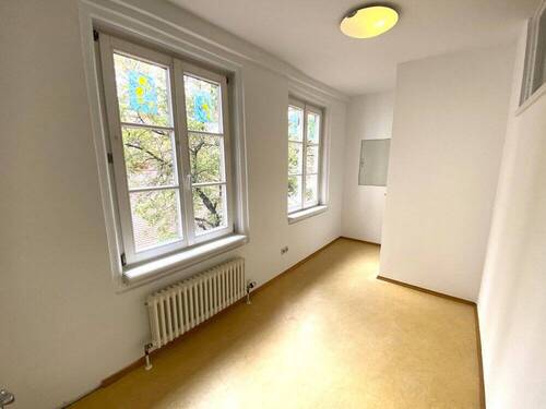 Gewerbefläche Hintergebäude - 