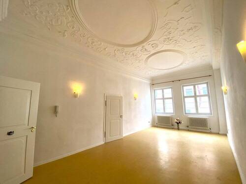 Gewerbefläche / Teilfläche Vordergebäude - 