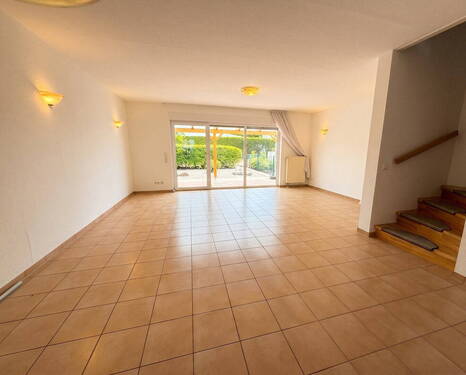 Wohn-Esszimmer - 4 Zimmer Reihenmittelhaus zum Kaufen in Kaiserslautern