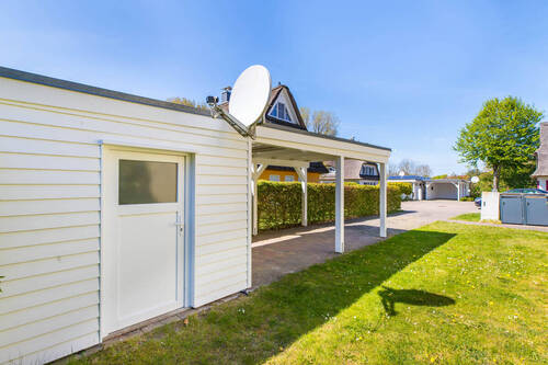 Carport mit Abstellraum - 