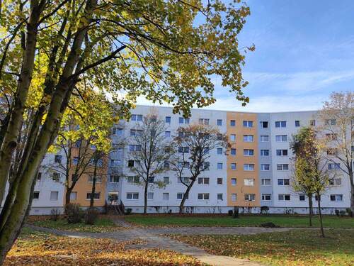 Hofansicht (2) - 3 Zimmer Etagenwohnung in Halle (Saale)