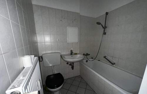 Badezimmer - Etagenwohnung in Erfurt zur Miete