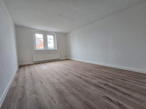 Wohnzimmer - 2 Zimmer Etagenwohnung zur Miete in Döbeln