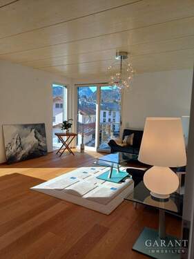 Wohnzimmer - 4 Zimmer Etagenwohnung zum Kaufen in Bad Reichenhall