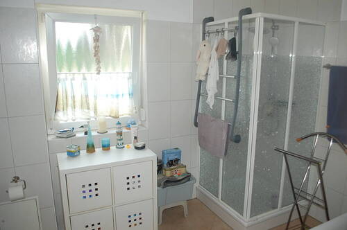 ETW/Buchenweg: Bad-Dusche - 