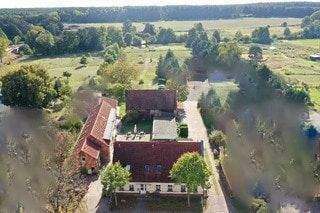 Luftaufnahme - Ein außergewöhnliches Wassergrundstück!