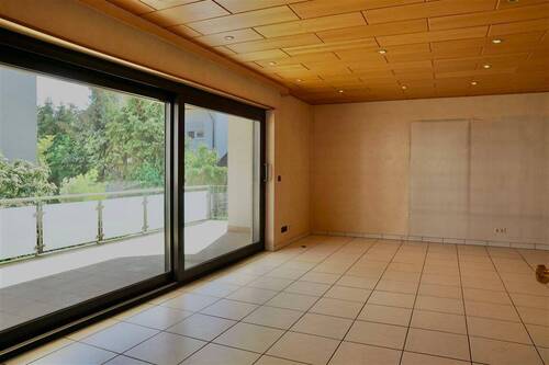 EG Wohnzimmer mit Terrasse - 