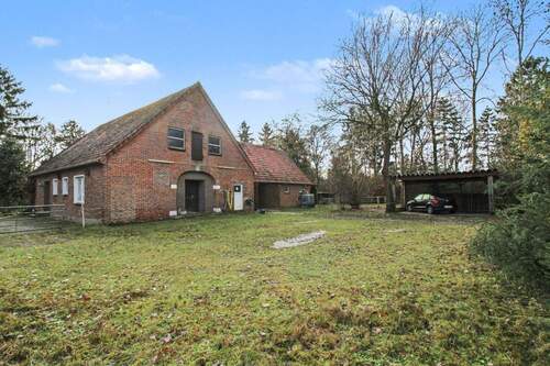 Hinten - 3 Zimmer Einfamilienhaus zum Kaufen in Wardenburg