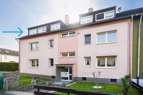 Außenansicht - Ein Zuhause mit Platz für die ganze Familie - Modernisierte 4-Zimmer Wohnung in Bochum