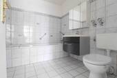Badezimmer 1.OG links - 