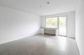 Wohnzimmer 2.OG Mitte rechts - 2 Zimmer Etagenwohnung in Duisburg