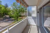 Balkon aus anderer Sicht - Etagenwohnung mit 78,20 m&sup2; in Olching zum Kaufen