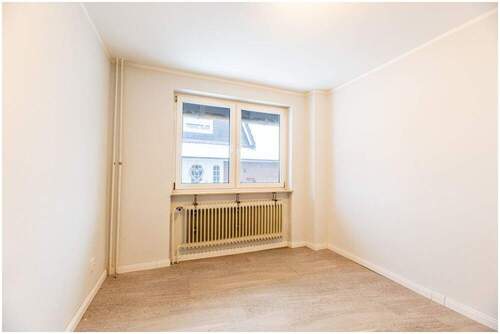 Arbeitszimmer im Erdgeschoss - 