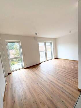 Wohn- & Essbereich.jpg - Moderne 2-Zimmer-Neubauwohnung mit Balkon & Tiefgarage in 85055 Ingolstadt
