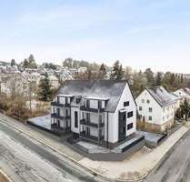 Verkauf - Exklusive 3-Raumwohnung im Dachgeschoss - Hof Innenstadt