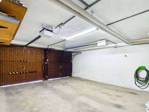 Garage - 