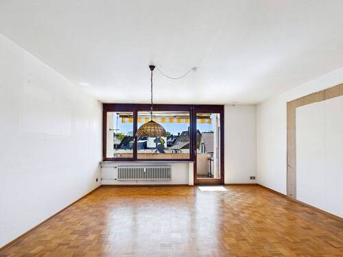 Wohnbereich - 3 Zimmer Etagenwohnung in Stuttgart