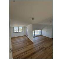 Attraktive 2 Zimmer Dachgeschoss Wohnung mit Terrasse in Radolfzell - bezugsfrei KFW 55 ! - Radolfzell am Bodensee
