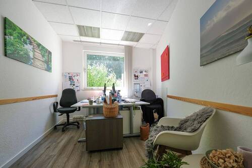 Büro 4 - 