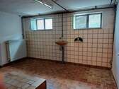 Kellerraum mit Waschm.-Anschluss - 