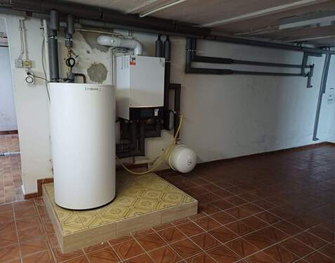 neuwertige Heizung - 