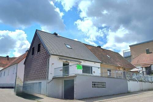Eingang - 3 Zimmer Einfamilienhaus zur Miete in Sankt Ingbert