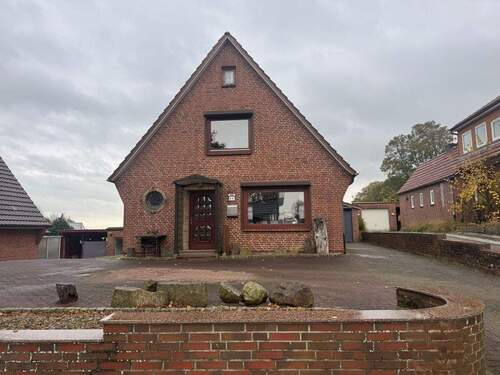 Straßenansicht - 4 Zimmer Einfamilienhaus zum Kaufen in Burg