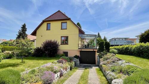 Vorderansicht - Niedrigenergie-Traumhaus in bester Lage