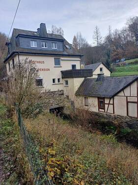 PHOTO-2025-11-13-15-09-33 (3).jpg - 6 Zimmer Mehrfamilienhaus, Wohnhaus in Ney