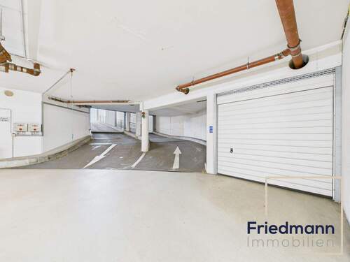 Ein- und Ausfahrt (2) - 