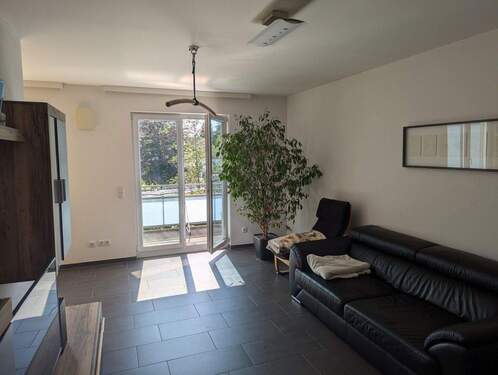 Nochmal zurück ins Wohnzimmer - 