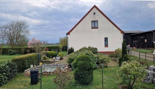 Ziergarten mit Teich - 