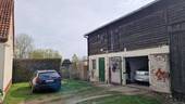 Garage und Stellplätze - 