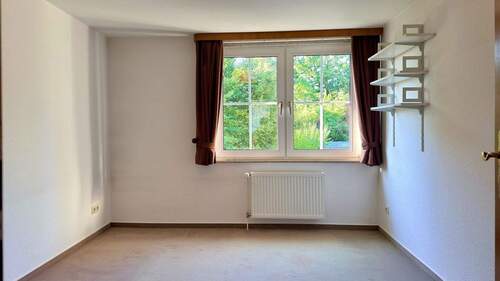 Zimmer 1 im OG - 