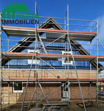 Südseite, wenige Tage später - 1 Zimmer Doppelhaushälfte in Oster-Ohrstedt