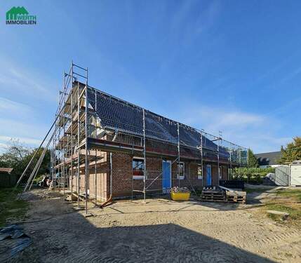 Süd-Ost-Seite - Doppelhaushälfte mit 220,00 m² in Oster-Ohrstedt zum Kaufen