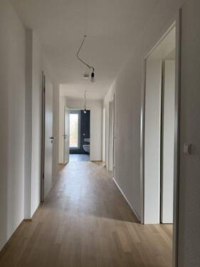 Flur - 4 Zimmer Etagenwohnung zum Kaufen in Crailsheim